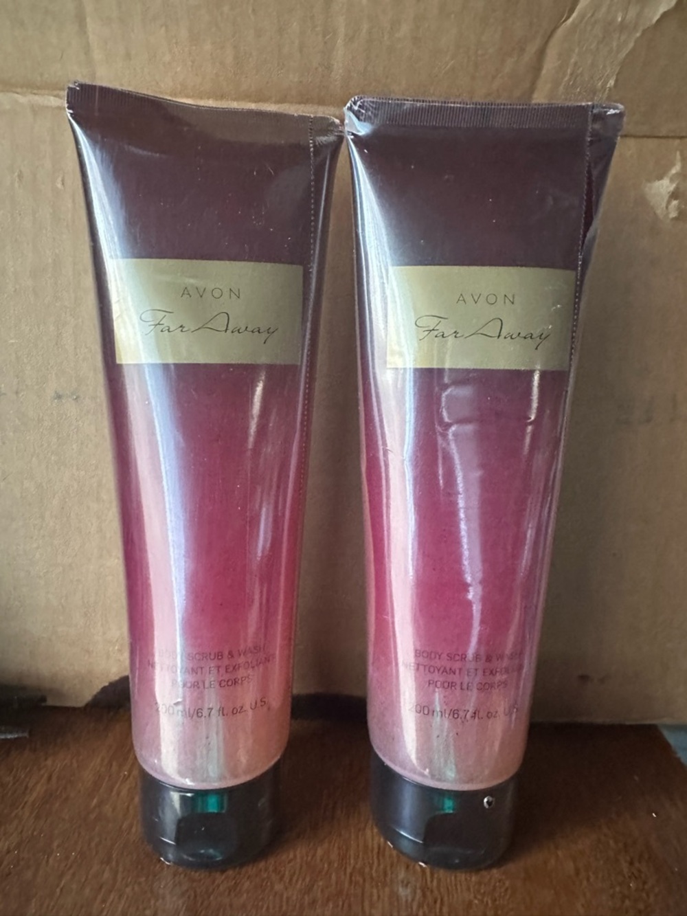Avon Far Away Body Scrub Gel - Burgundy and Gold